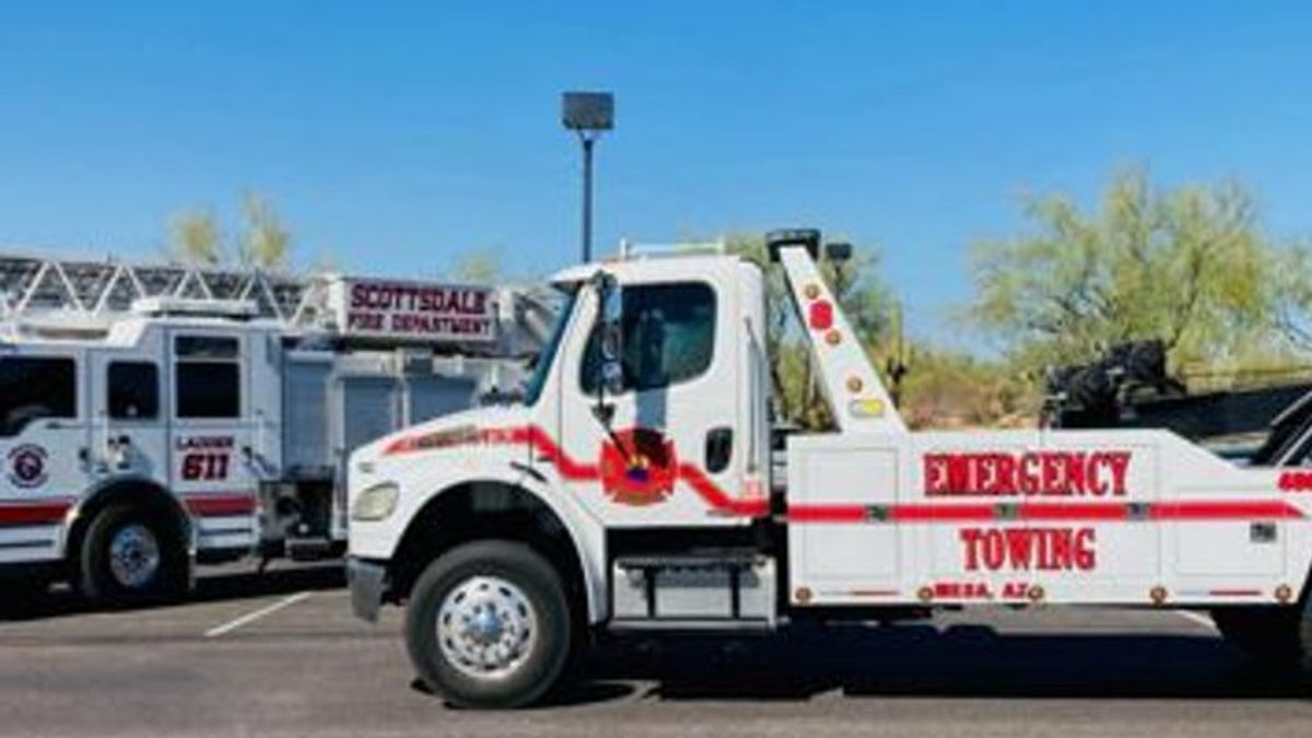 Emergency Towing truck rigged for a winch-out recovery during Arizona monsoon season